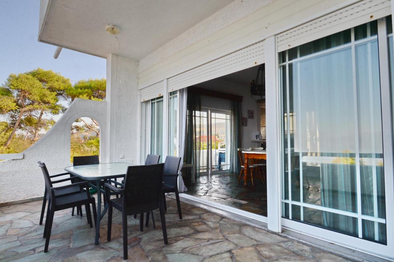Antorina Beachfront Villas With Private Pools Kamari  Екстериор снимка
