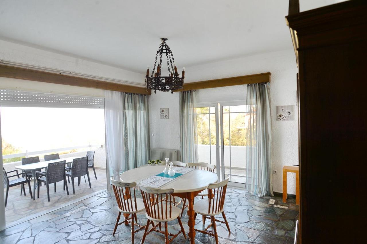 Antorina Beachfront Villas With Private Pools Kamari  Екстериор снимка