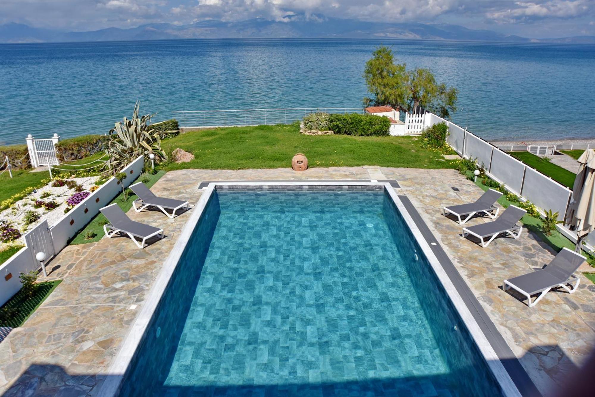 Antorina Beachfront Villas With Private Pools Kamari  Екстериор снимка