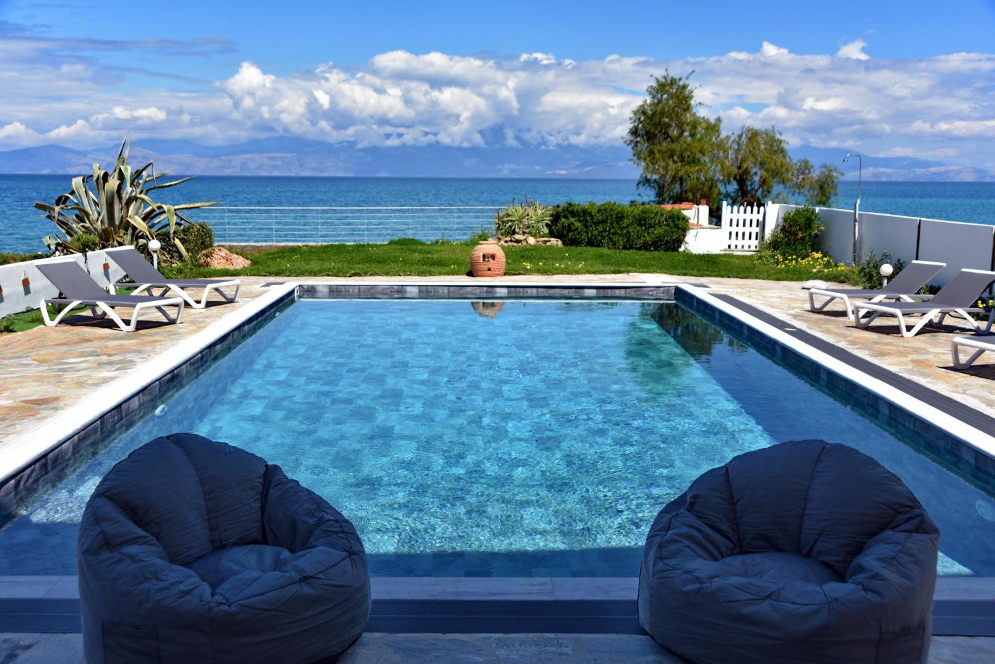 Antorina Beachfront Villas With Private Pools Kamari  Екстериор снимка