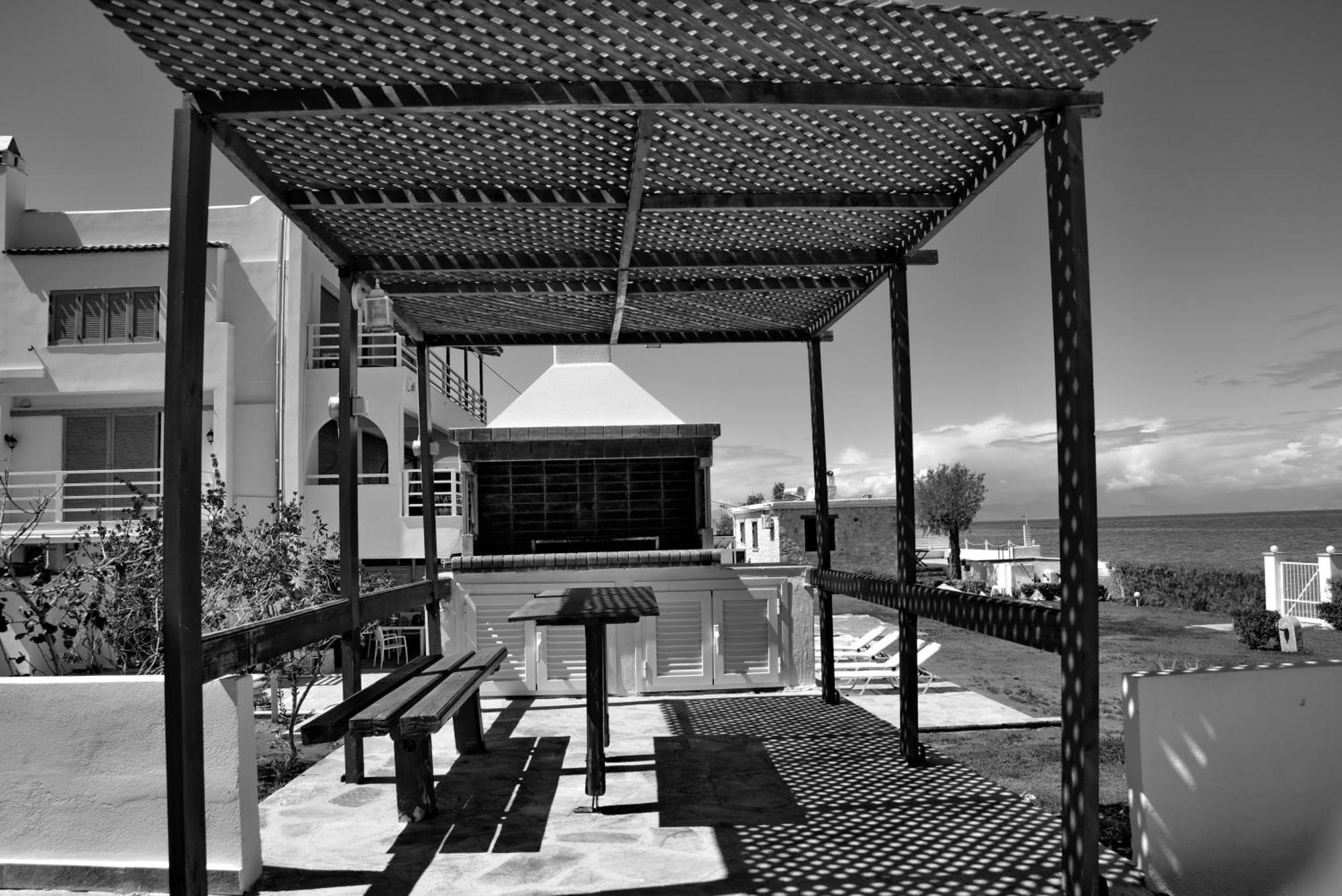 Antorina Beachfront Villas With Private Pools Kamari  Екстериор снимка
