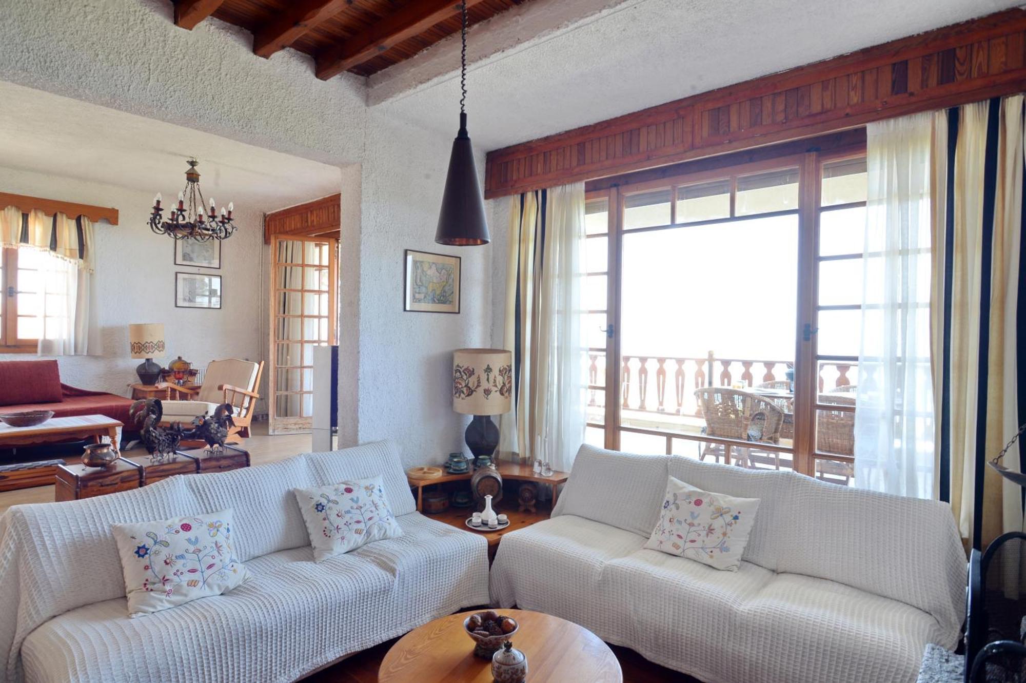 Antorina Beachfront Villas With Private Pools Kamari  Екстериор снимка